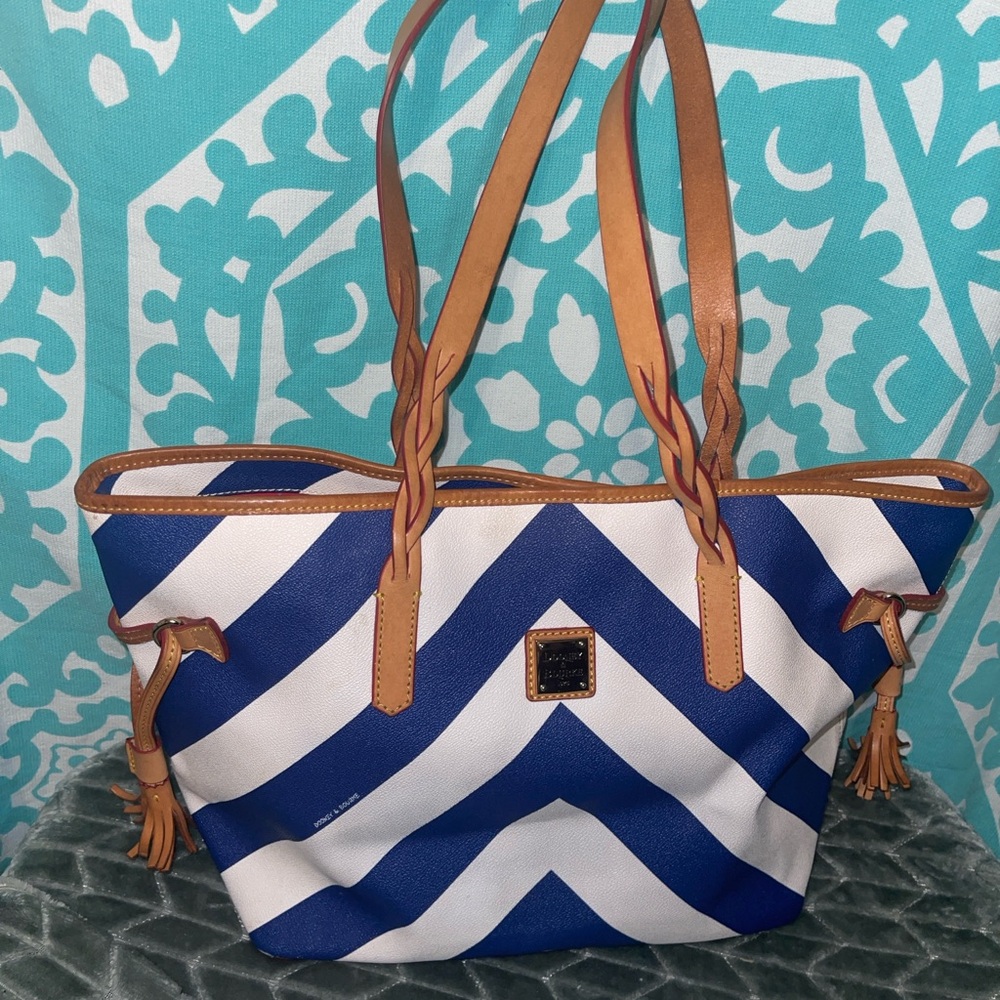 Dooney Bourke Bailey Navy White Chevron Fringe Tote Bag EUC Nautical Summer